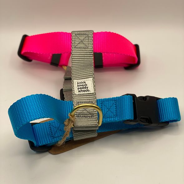 Knick Knack, H Harness, 90’s Vibe.